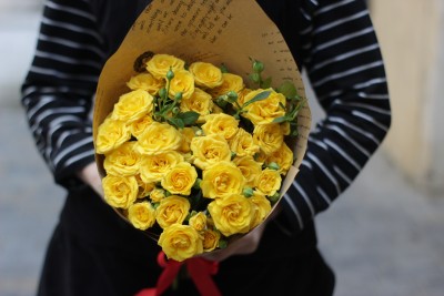 Кустовые Розы желтые 7 шт#R1912